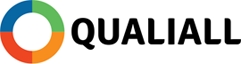 Logomarca Qualiall, com fundo branco e escrita preta, além do ciculo com bordas colorido em azul, vermelho, laranja e verde na lateral esquerda.